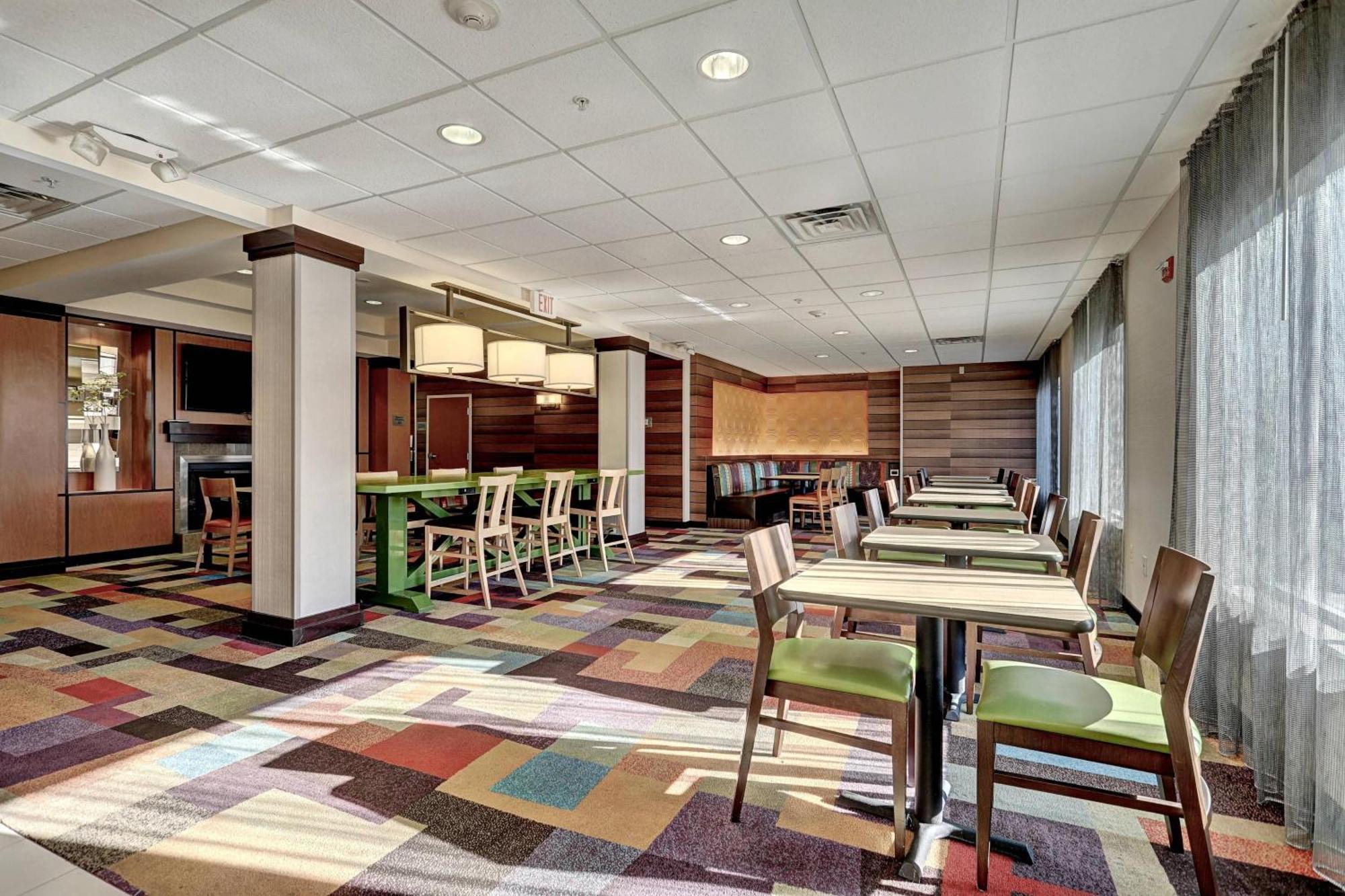 Fairfield Inn & Suites By Marriott Edison - South Plainfield Esterno foto
